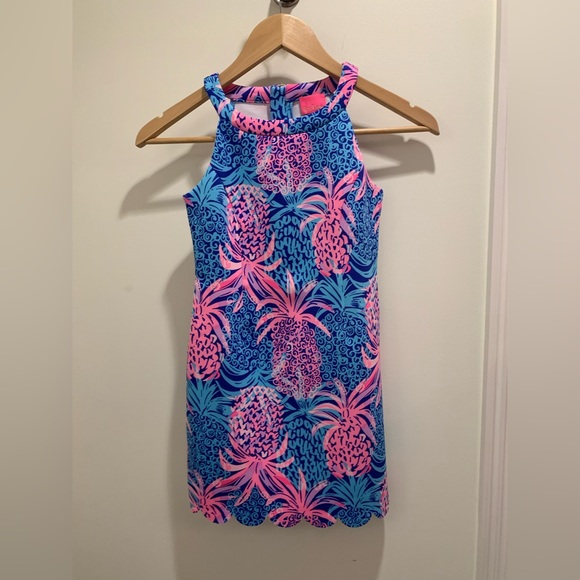 Lilly Pulitzer Girls’ dress
Kids/girls’ size 8
Scalloped edges - Picture 1 of 4